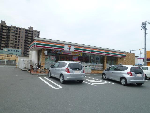 Convenience store. Seven-Eleven Hamamatsu automobile Street store up to (convenience store) 140m