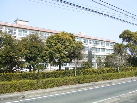 Primary school. 20m to Hamamatsu City AzukaSusumu Elementary School