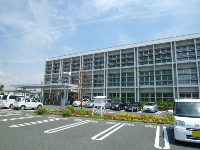 Government office. 671m to the east ward office (Ryutsumoto Town) (office)