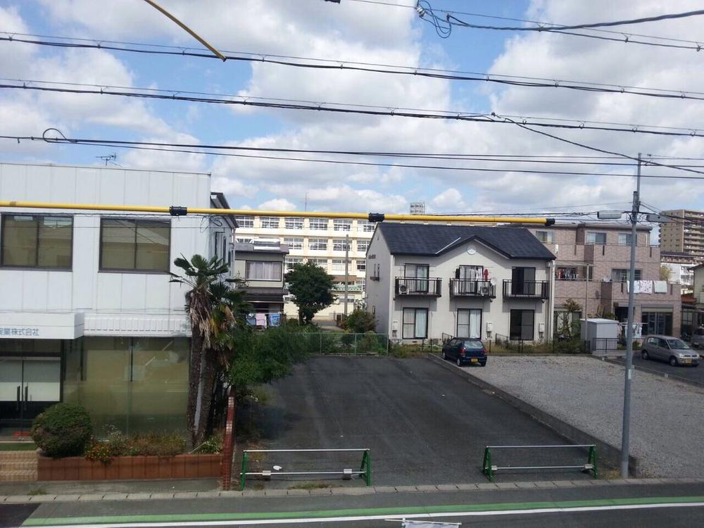 Primary school. School convenient for children in Hamamatsu TatsuKabano a 2-minute walk from the 160m elementary school to elementary school! 