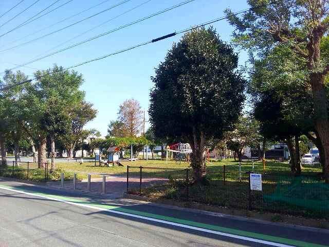 park. Ideal for playground of 79m children to Shogen second park