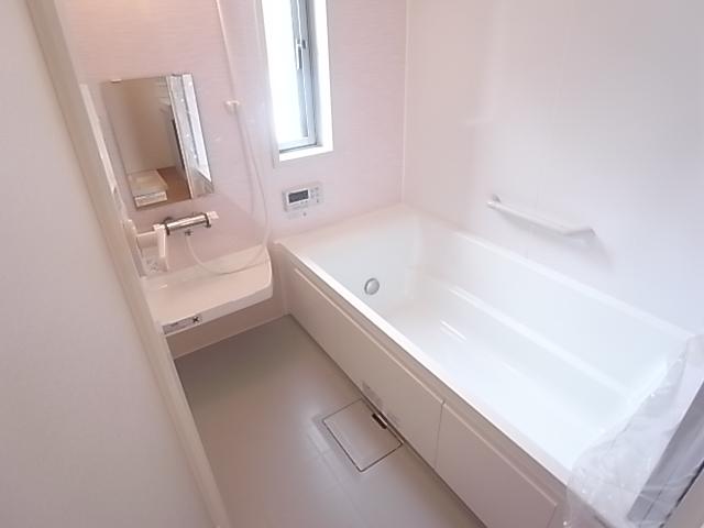 Bathroom. Indoor (September 2013) Shooting