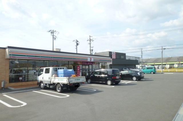 Convenience store. Seven-Eleven Hamamatsu Kihei Town, store (convenience store) to 748m