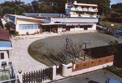 kindergarten ・ Nursery. Izumi nursery school (kindergarten ・ 915m to the nursery)