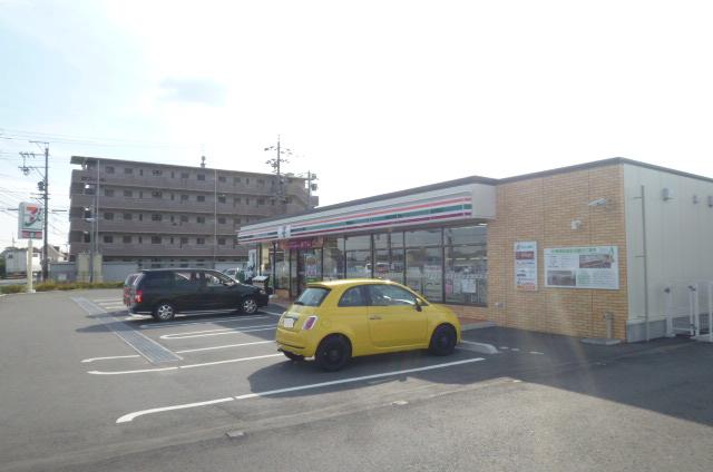 Convenience store. Seven-Eleven Hamamatsu Oshima south store up (convenience store) 648m