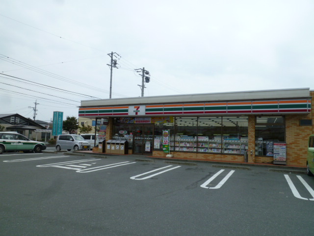 Convenience store. Seven-Eleven Hamamatsu Shimoishida cho store (convenience store) to 401m