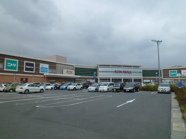 Shopping centre. 1300m to Aeon Mall Hamamatsu field (shopping center)