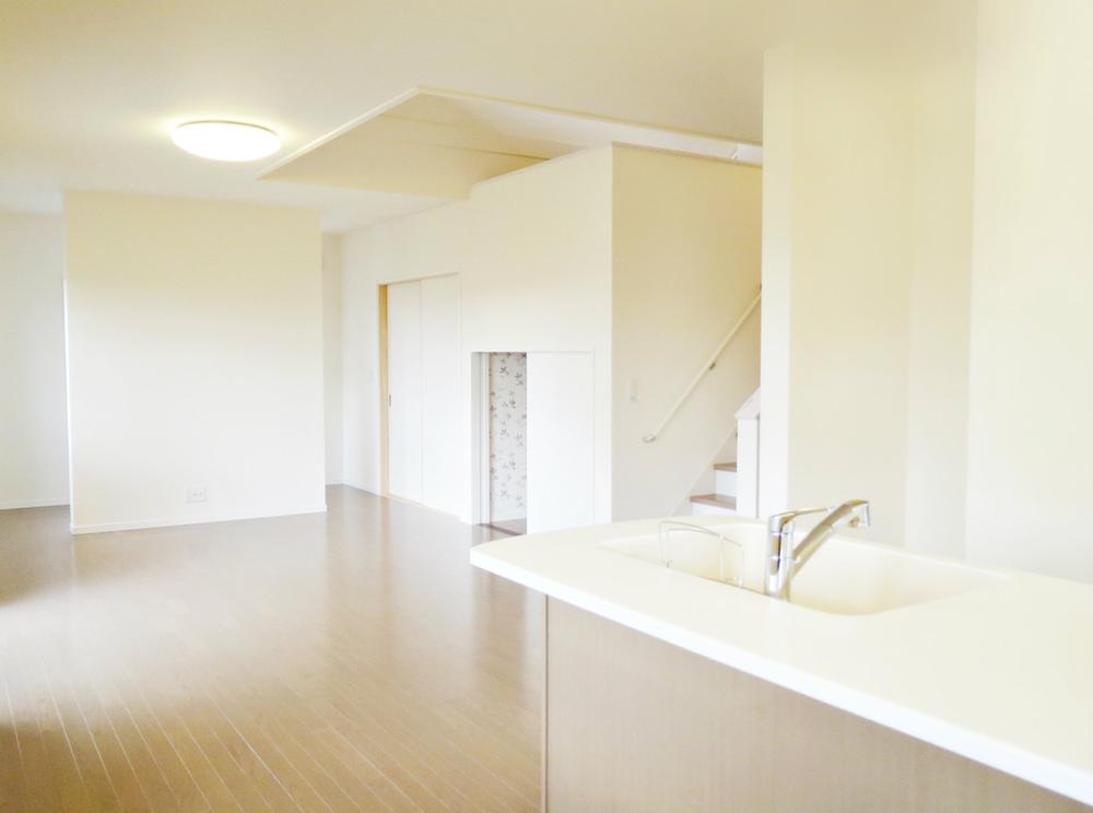 Living. Living room seen from the dining side (the December 2013 shooting)