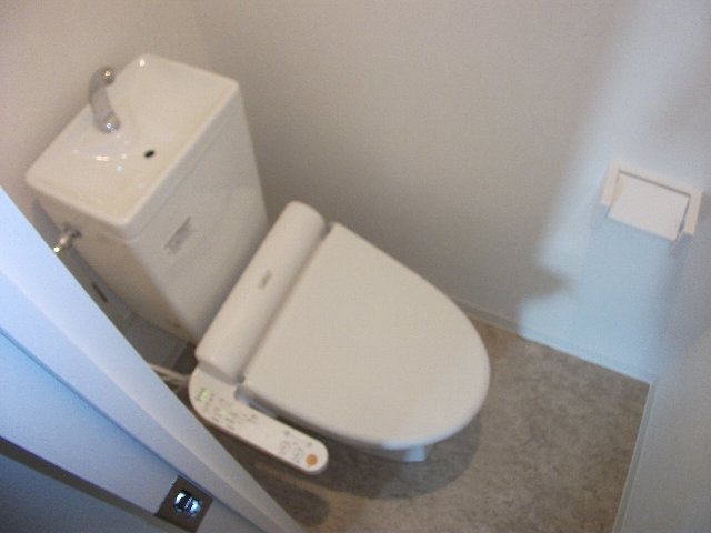 Toilet