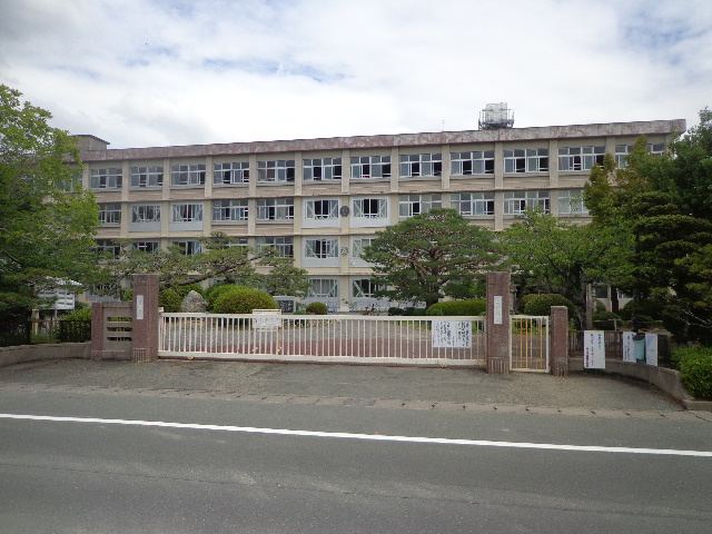 Primary school. 498m to Hamamatsu City AzukaSusumu elementary school (elementary school)