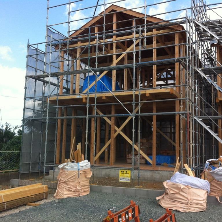 Local appearance photo. Local (10 May 2013) Shooting