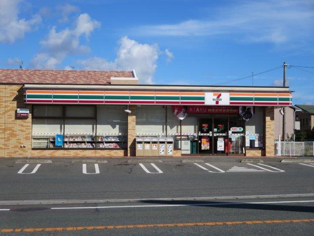 Convenience store. Seven-Eleven Mikkabi west Tenno-cho, 200m to the store