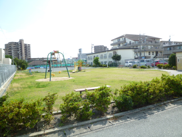 park. 316m until initiation Oiwake park (park)
