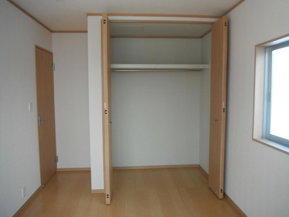 Receipt. Second floor Western-style storage <completion is an image>