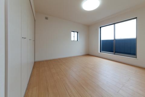 Non-living room. Luxury sunshine from the balcony