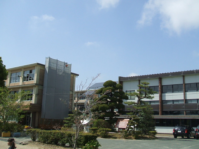 Junior high school. 727m to the Hamamatsu Municipal Niitsu junior high school (junior high school)