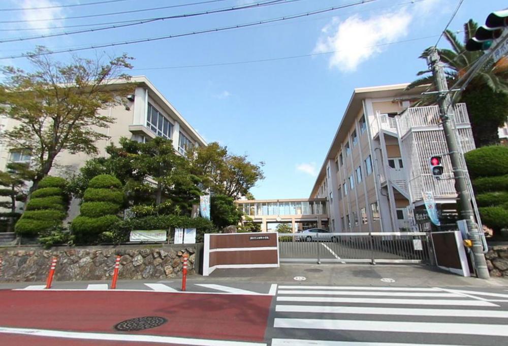 Primary school. 1395m to Hamamatsu Tatsushiro aside Elementary School