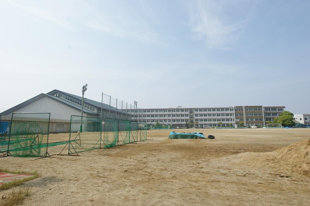 Junior high school. 2005m to the Hamamatsu Municipal Eastern Junior High School