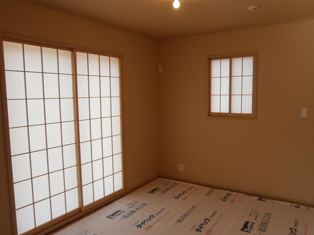 Non-living room. Living next to the Japanese-style room 6 quires (local 2013 September 2 shooting)