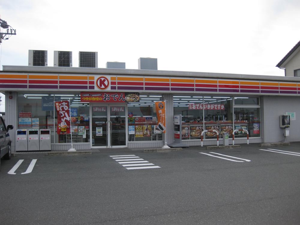 Convenience store. 655m to Circle K Hamamatsu singled out the town shop