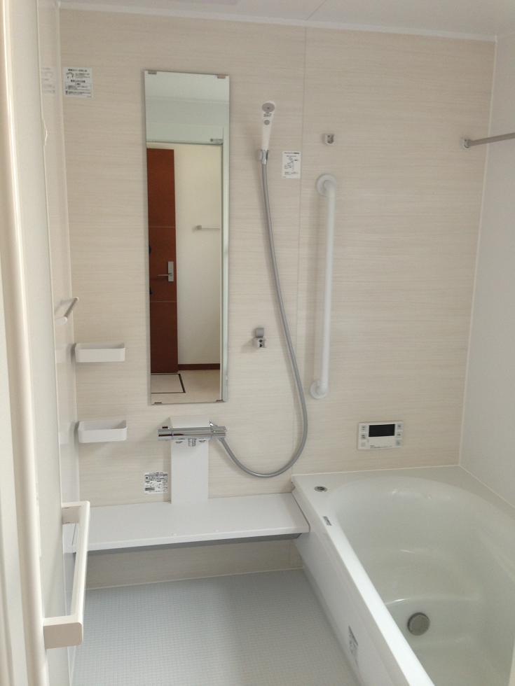 Bathroom. Bathroom ventilation drying heating is standard equipment. To clean Ease drainage port, Clean and pleasant because the floor dry and Karari! 