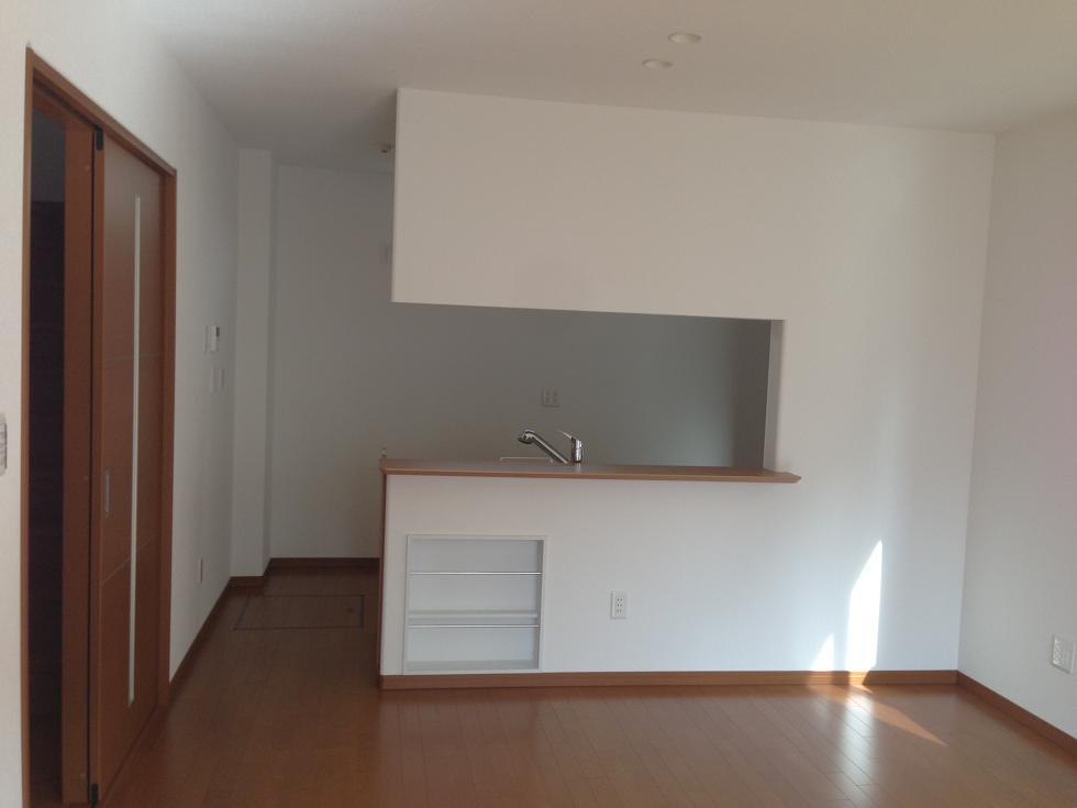 Living. Living viewed from the living and dining. Communication will take with your family while doing the housework because it is face-to-face