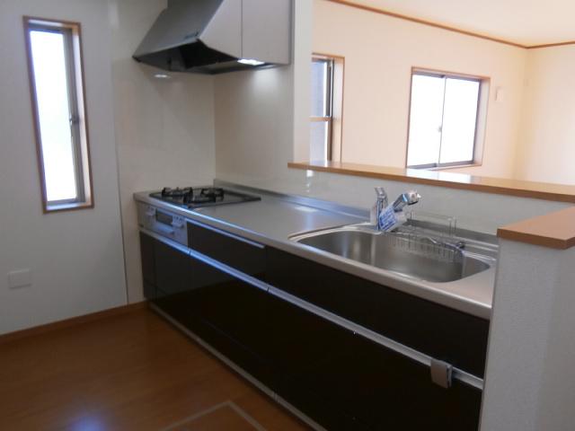 Same specifications photo (kitchen). System kitchen