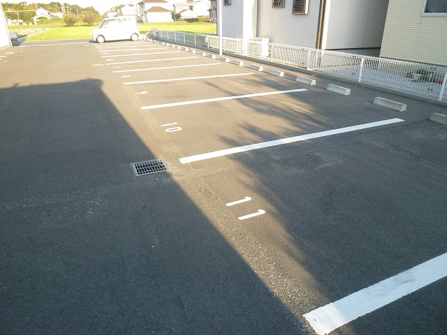 Parking lot