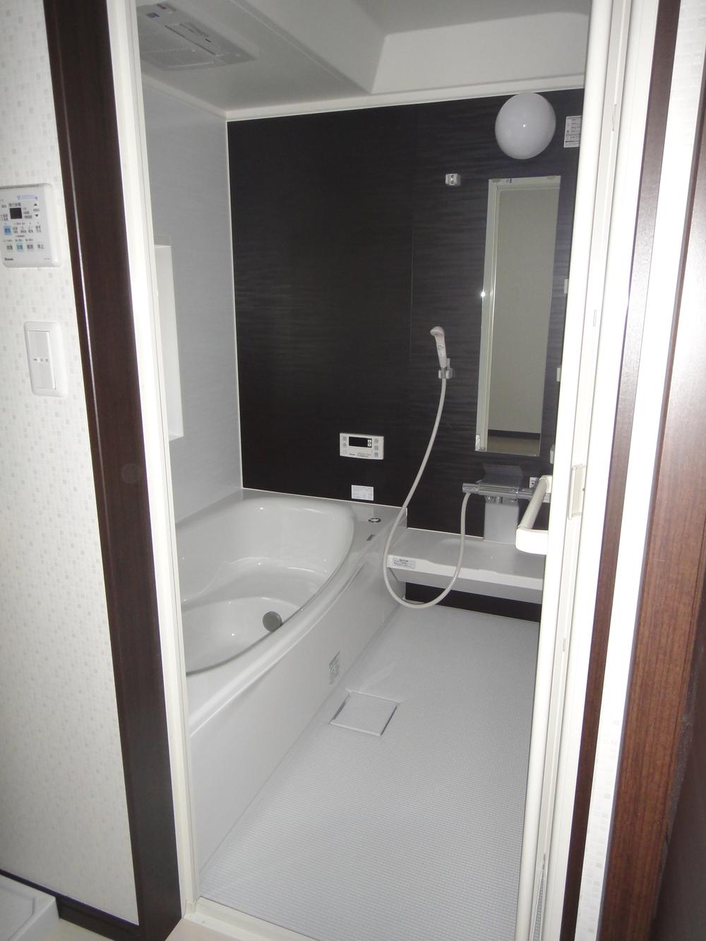 Bathroom. Indoor (10 May 2012) shooting