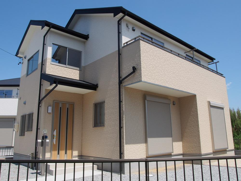 Local appearance photo. local Building 3