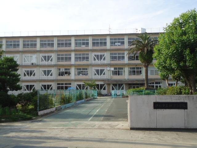Primary school. 245m to the Hamamatsu Municipal Niitsu Elementary School