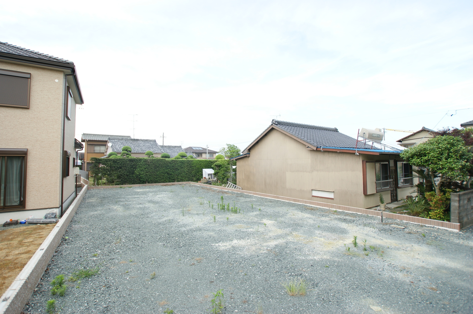 Local land photo. A quiet residential area. Totetsu Store (459m) and Seven-Eleven (406m), Shirowaki elementary school (409m) and aligned around. Local (June 2011) shooting
