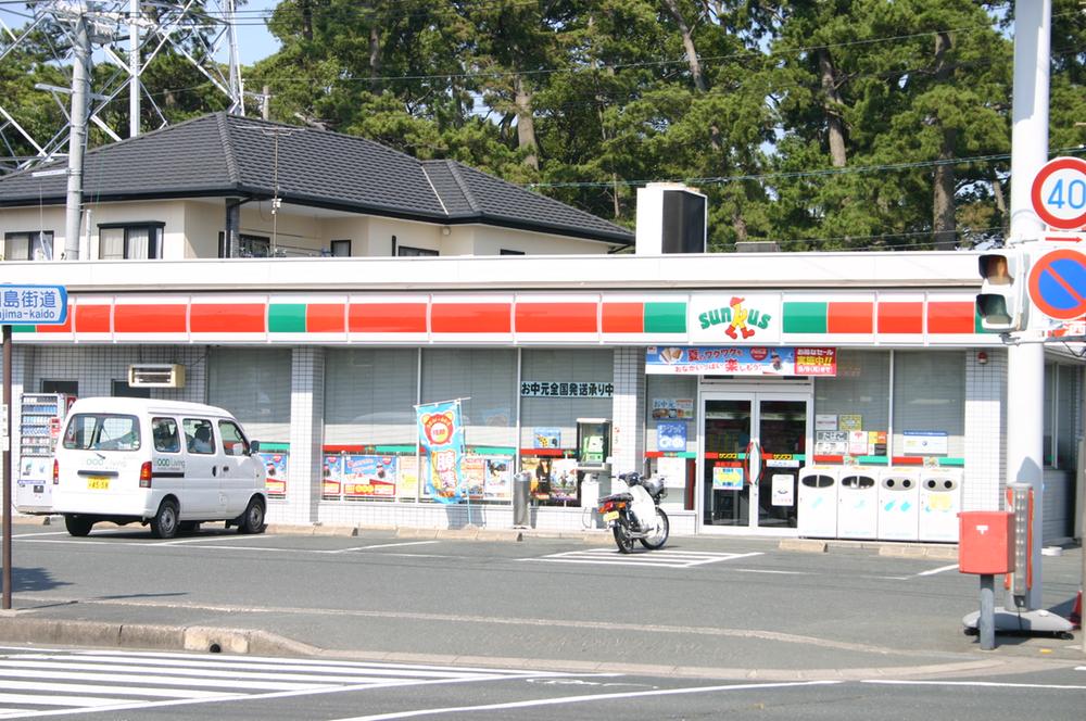 Convenience store. thanks 620m until Mishima shop