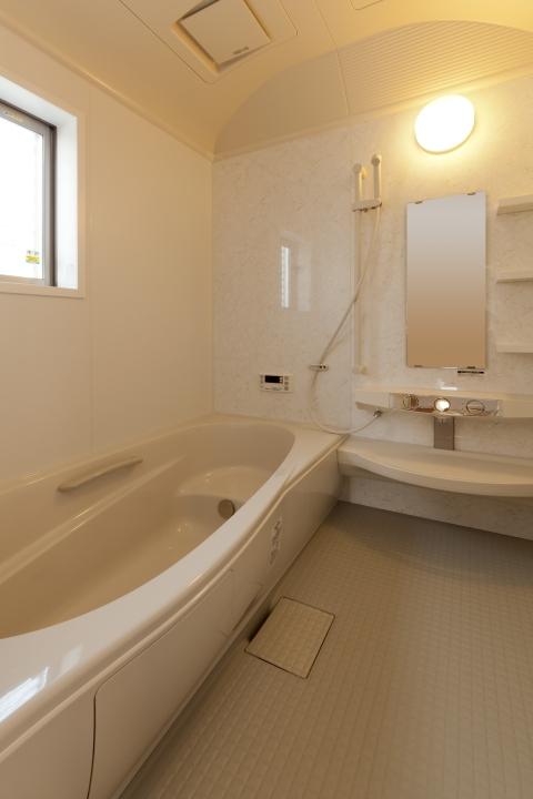 Bathroom. Please heal the fatigue of the day with a calm space. 