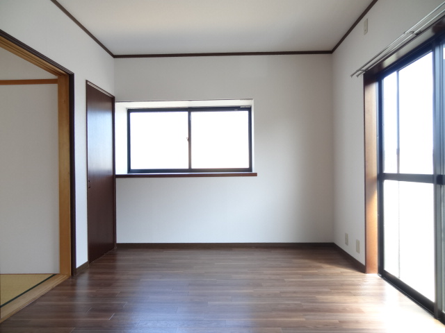 Living and room. Western-style room 6 tatami