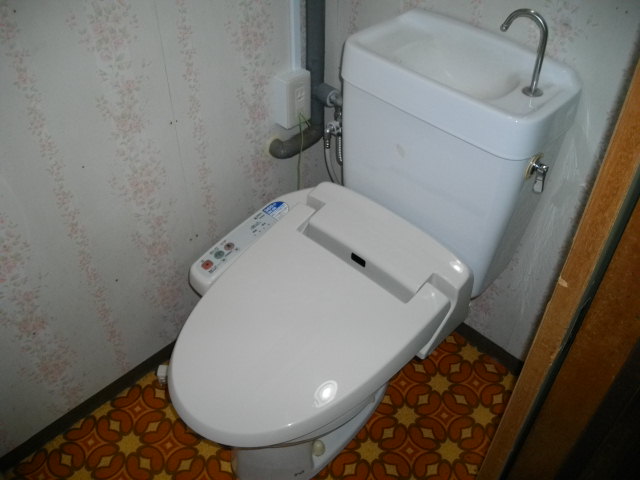 Toilet