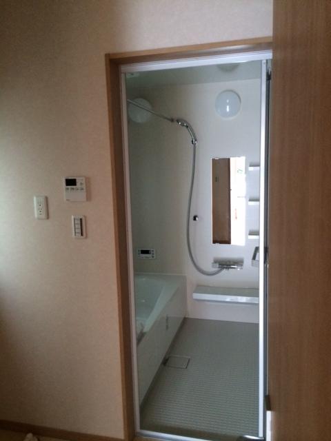 Bathroom. Indoor (12 May 2013) Shooting