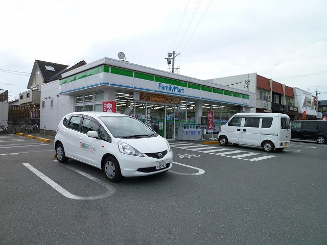 Convenience store. FamilyMart 130m to Hamamatsu Takaokakita store (convenience store)