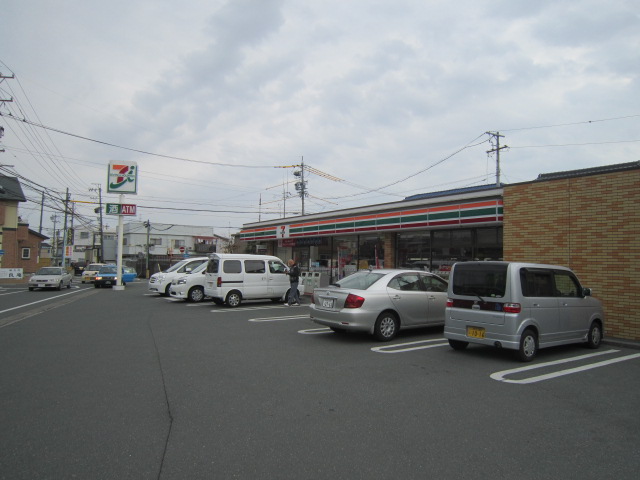 Convenience store. Seven-Eleven Hamamatsu Nunohashi 2-chome up (convenience store) 155m