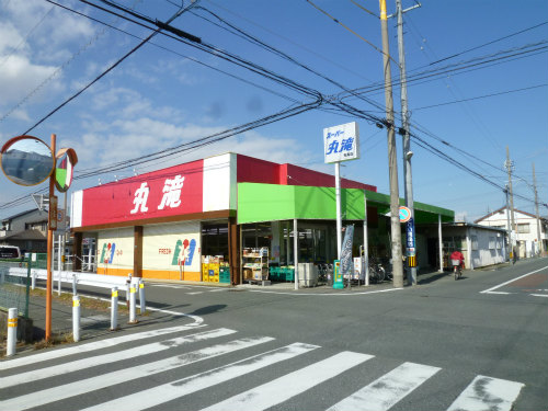 Supermarket. Super Marutaki 110m to draft horse store (Super)