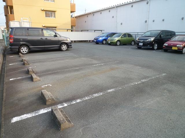 Parking lot