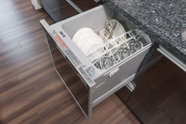 Kitchen.  [Dish washing and drying machine] It is a simple drawer type out of crockery. It eliminates the need of cleaning up, Housework efficiency increases (same specifications)