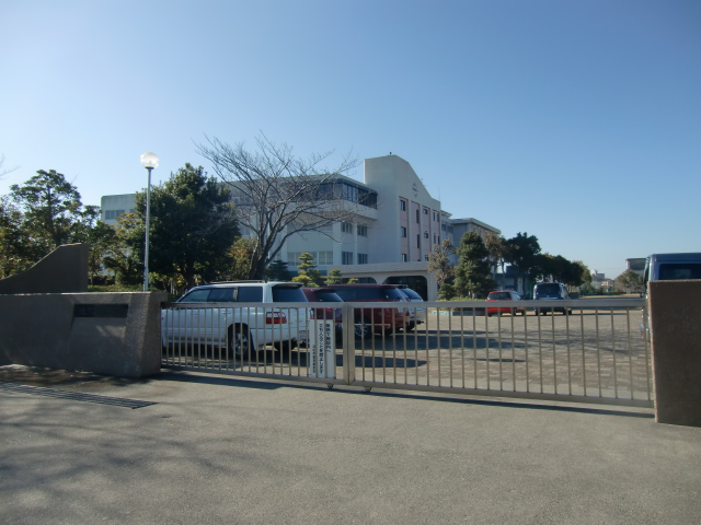 Junior high school. 964m to the Hamamatsu Municipal Sanarudai junior high school (junior high school)