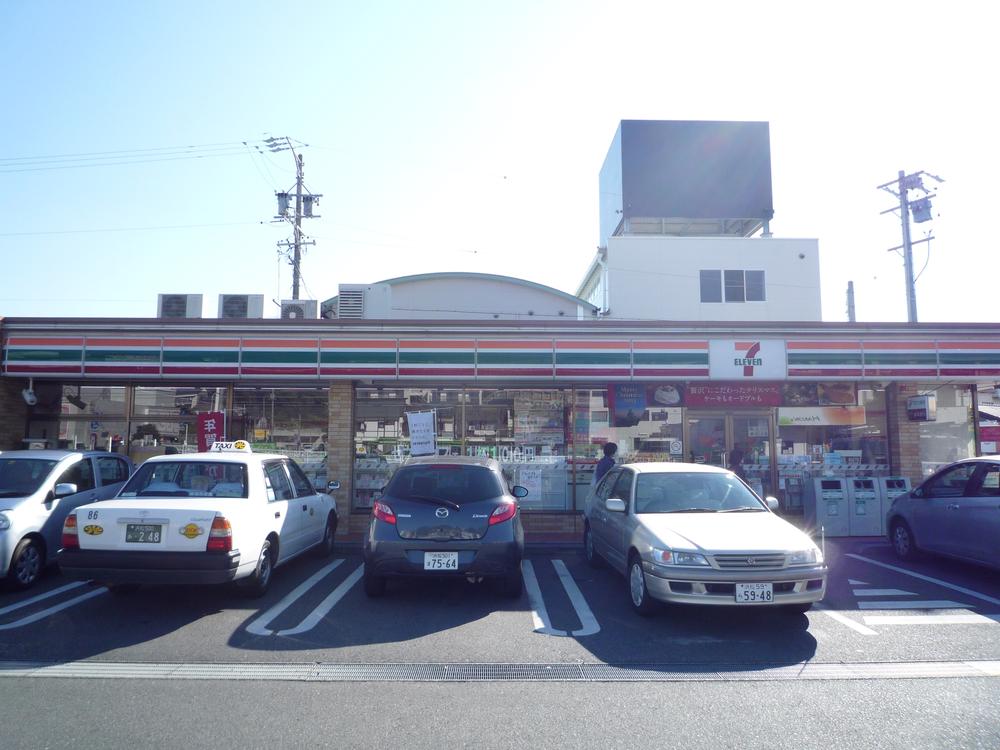Convenience store. 129m to Seven-Eleven Hamamatsu Kamoe 3-chome