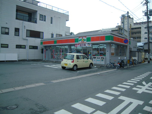 Convenience store. Thanks Hamamatsu Johoku store up (convenience store) 267m