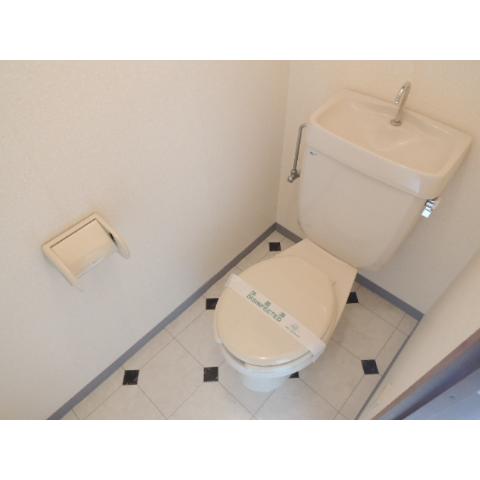 Toilet