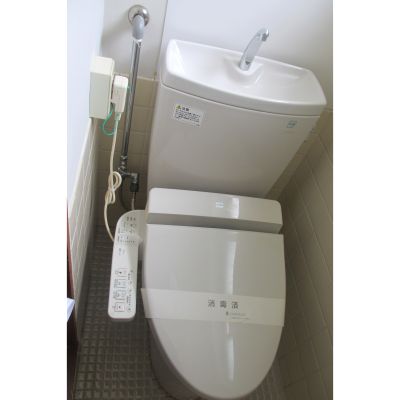 Toilet