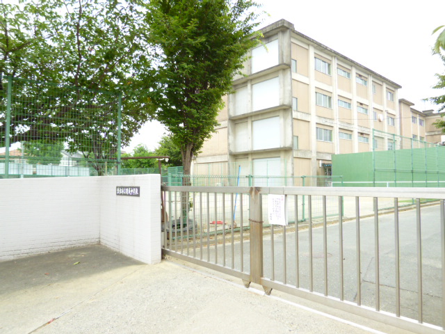 Junior high school. 645m to the Hamamatsu Municipal Kaisei junior high school (junior high school)