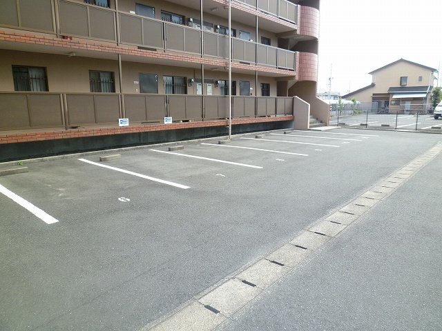 Parking lot