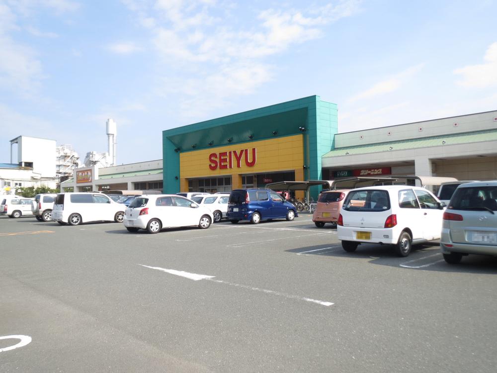 Supermarket. 569m until Seiyu Hamamatsu Funakoshi shop